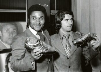 Eusebio (vas.) sai Kultaisen kengän eurosarjojen parhaana maalintekijänä vuonna 1973. Gerd Müllerin oli tyytyminen hopeiseen.