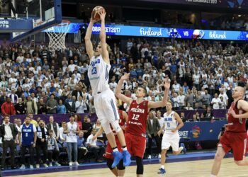 Suomen kovimpia pistemiehiä tänään olivat Lauri Markkanen (23) ja Petteri Koponen (11).