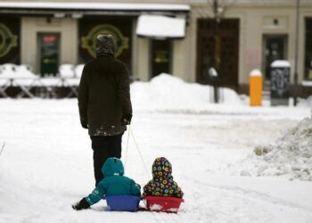 Lapsuus on perusta, jolle koko tuleva elämä rakentuu.