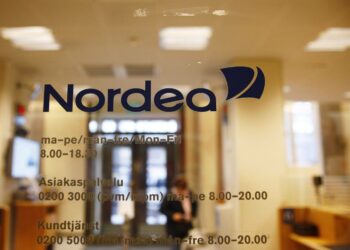 Nordean saneerausohjelma merkitsee palvelujen karsimista entisestään ja muun muassa konttoriverkoston supistamista.