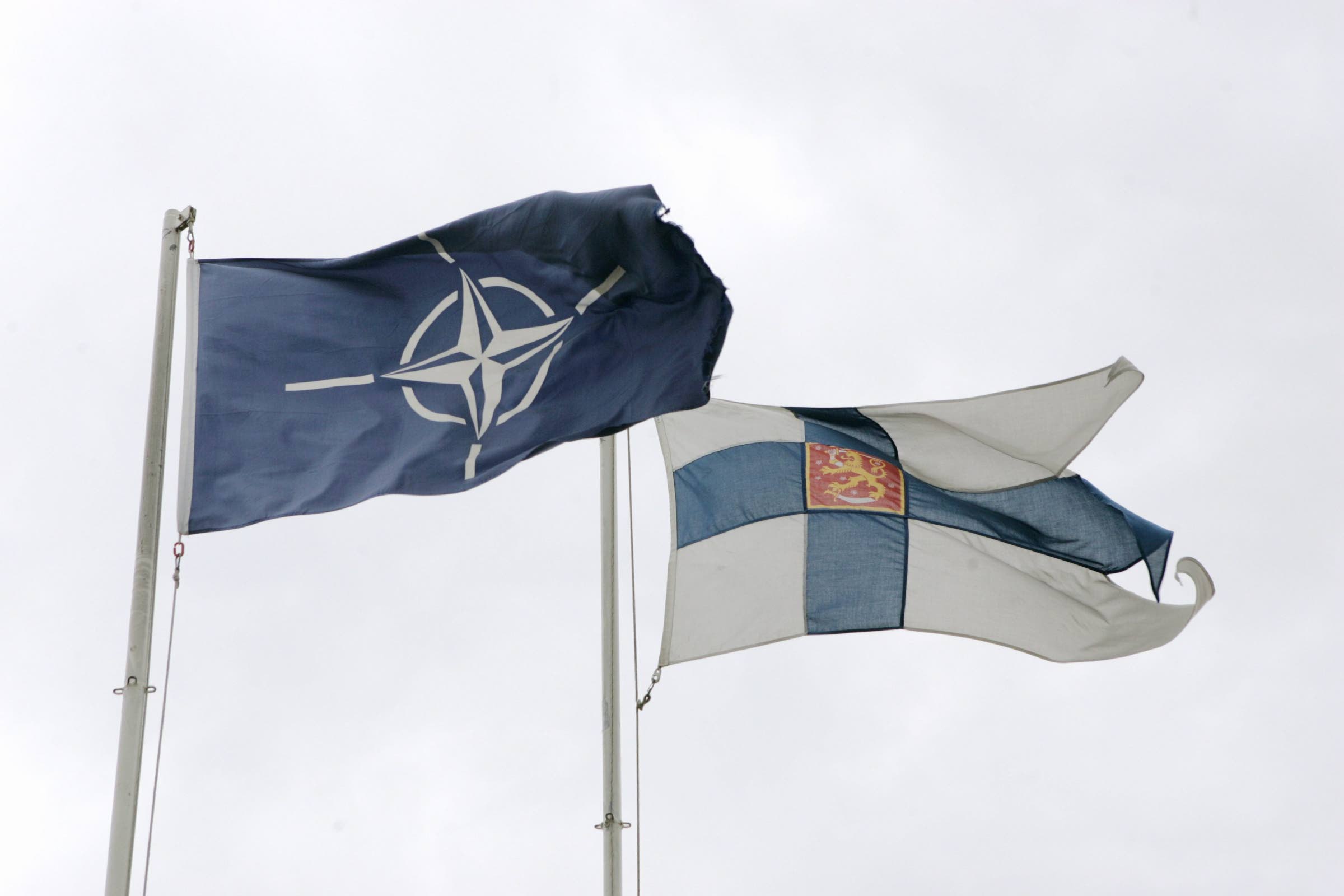 Nato-jäsenyyden vastustajilta viime hetken vastavalkeita: ”Nato tarvitsee  Suomea enemmän kuin Suomi Natoa” – KU