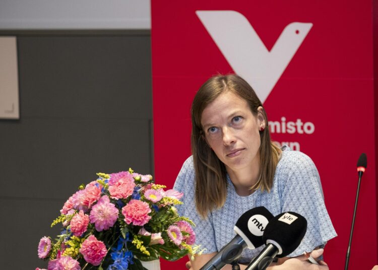 Li Andersson vetäytyy kuntavaaliehdokkuudesta.