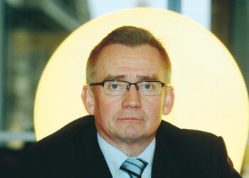 Mikko Mäenpään esitys jopa nollatason palkkaratkaisusta ei ole saanut vastakaikua palkansaajajärjestöissä.