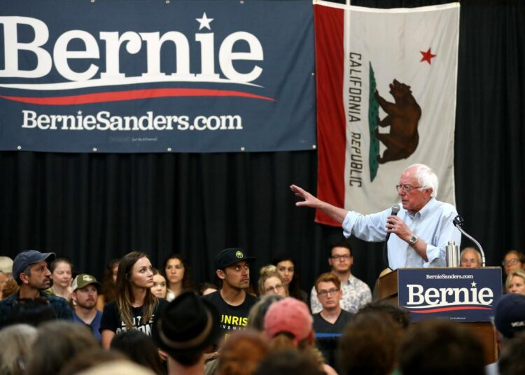 Bernie Sanders esitteli ilmasto-ohjelmansa torstaina Kalifornian Chicossa.