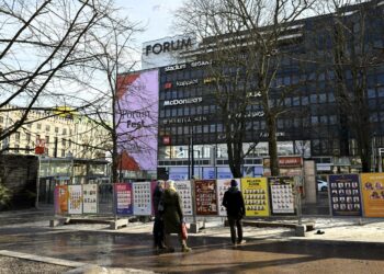 Ennakkoäänestys alkaa ylihuomenna keskiviikkona. Helsingissä puolueiden voimasuhteissa on tapahtunut isoja muutoksia vain kuukauden aikana.