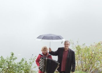 Sata-Häme Soi taas Ikaalisissa heinäkuun alussa. Festivaaleille saapuu ensimmäisen Kultaisen Harmonikan vuonna 1983 voittanut Maria Kalaniemi, joka konsertoi Timo Alakotilan kanssa.
