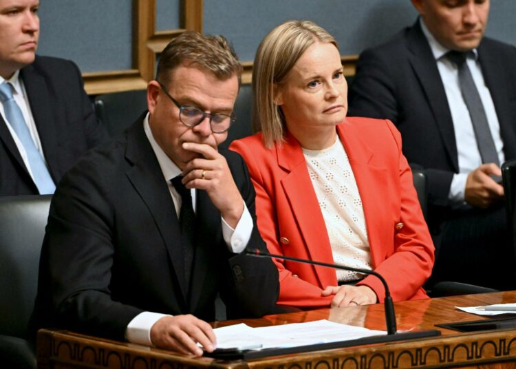 Pääministeri Petteri Orpo (kok) ja valtiovarainministeri Riikka Purra (ps).