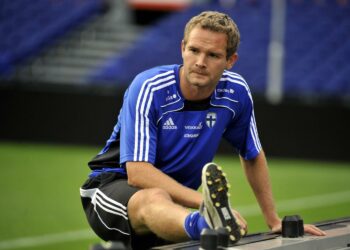 Jonatan Johansson ilmoitti päättävänsä jalkapallouransa.