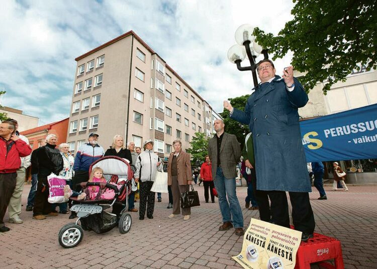 Junttius puri sittenkin ja nyt oikeistopopulismi on varteenotettava poliittinen voima myös Suomessa.