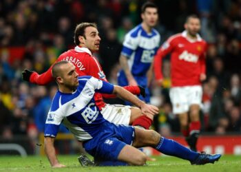 Berbatov iski kolme maalia Birmingham Cityn verkkoon.