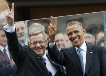 Puolan presidentti Bronislaw Komorowski juhli yhdessä USA:n presidentin Barack Obaman kanssa keskiviikkona maan ensimmäisten vapaiden vaalien 25-vuotispäivää.