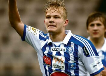 HJK:n Joel Pohjanpalo tuuletti maaliaan HJK–VPS-ottelussa 23. toukokuuta. Maali ei auttanut, sillä HJK hävisi.