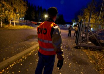 Toimihenkilöiden luottamusmies, Jyrki Manninen oli lakkovahtina Turussa.