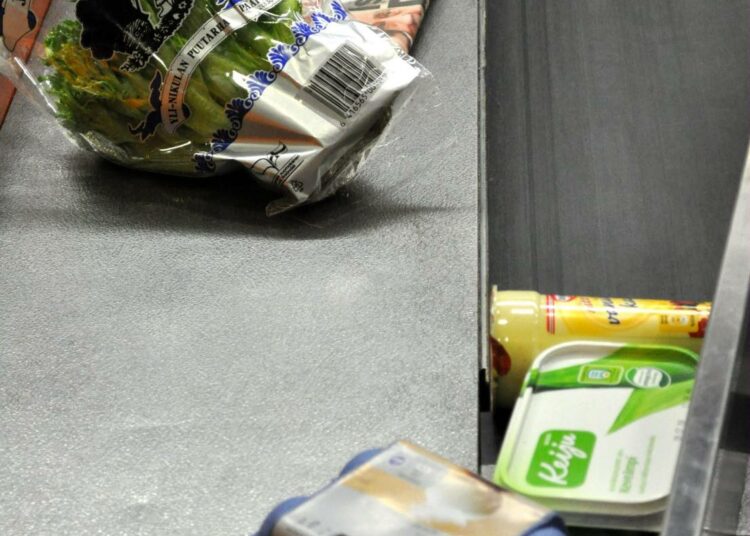Myös kuluttajien ostokäyttäytymisen muutos vaikuttaa siihen, mikä on tuottajien osuus kuluttajahinnoista.