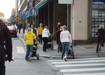 Vähävaraiset lapsiperheet ovat tiukilla.