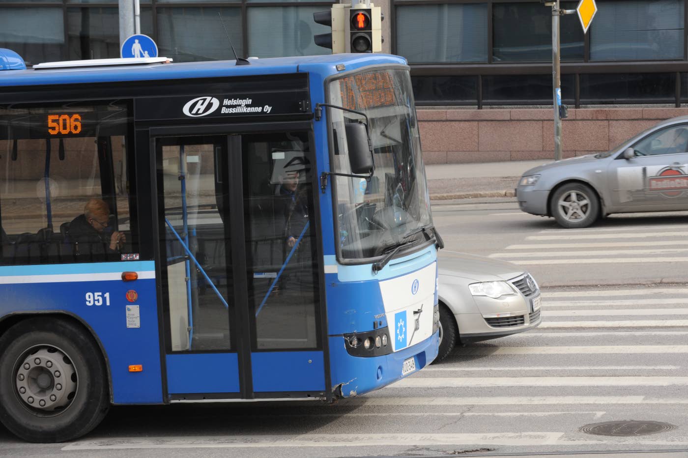 Helsingin Bussiliikenne ei taivu raamiin – Jyty valmis vastatoimiin – KU