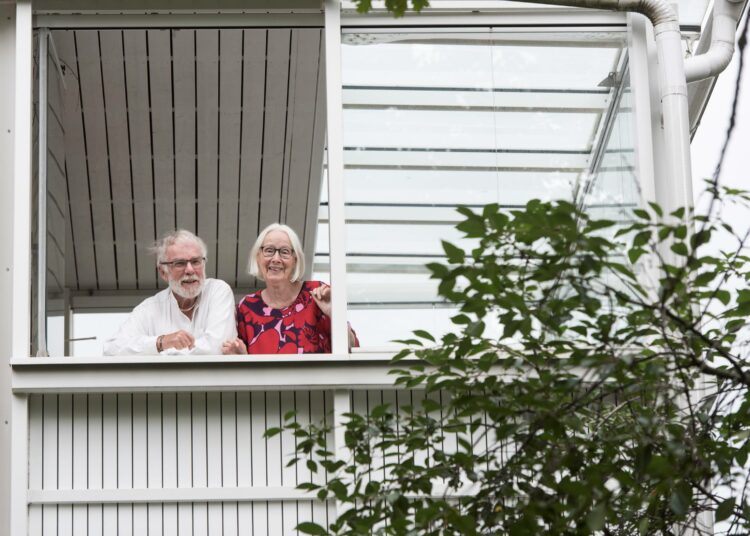 Kati ja Pekka Peltola ovat olleet naimisissa yli 60 vuotta.