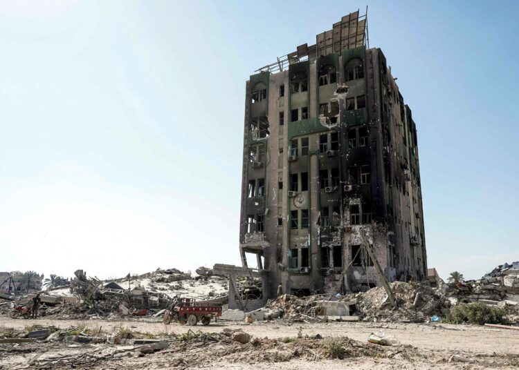 Al-Salamin sairaala Khan Yunisissa on tuhoutunut hyökkäyksessä Gazan kaistalle.